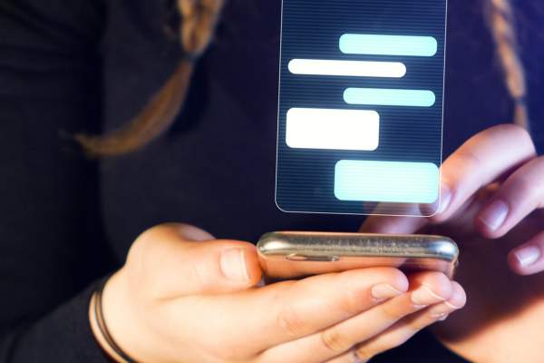 Colegii au votat-o ca fiind cea mai urâtă fată din școală. Fata s-a răzbunat printr-un răspuns de milioane