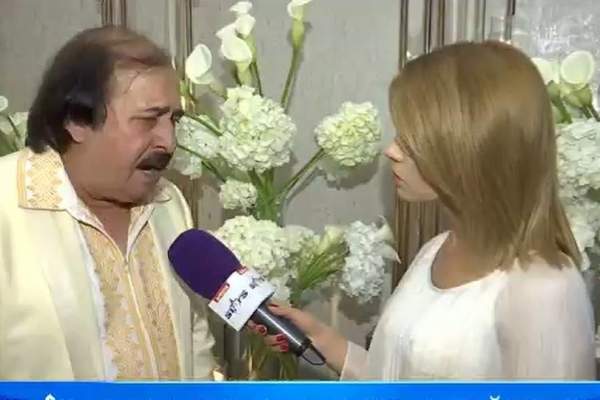 Știrile Antena Stars. Nicolae Botgros a izbucnit, după ce a stat la vamă două ore. Artistul era însoțit de colegii de orchestră: ”Nu se mai poate”