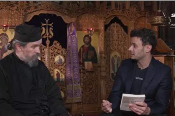 Star Special. Muntele Athos. Părintele Teologos, preotul care a dat tehnologia pe calea către Dumnezeu. Slujește de 30 de ani în locul sfânt. Ce spune despre spovedania online