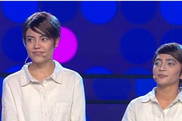 Te cunosc de undeva, 4 mai 2024. Bella Santiago și Barbara Isasi, moment impresionant. S-au transformat în Dan Spătaru. Au cântat piesa „Tu, eu și-o umbrelă”