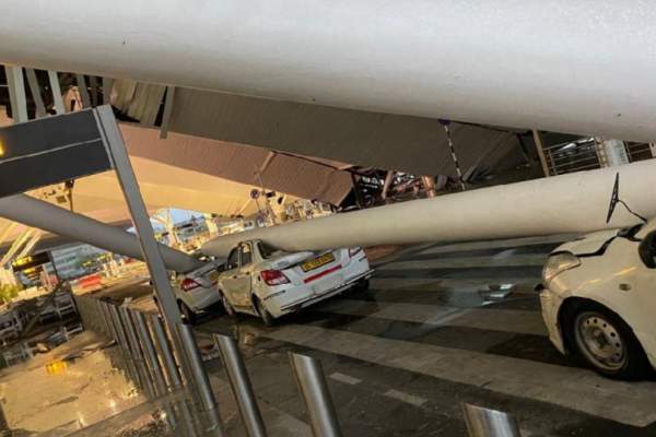 Scene terifiante! Acoperișul unui aeroport s-a prăbușit! Bilanțul victimelor / FOTO