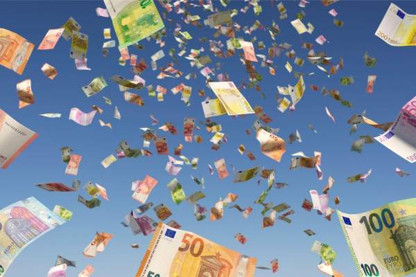 A investit 2 euro și a câştigat un milion. Un român s-a îmbogățit după finala Champions League