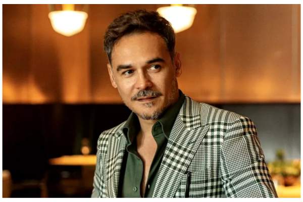 Știrile Antena Stars. Cum a reușit Răzvan Simion să renunțe la anumite vicii. Prezentatorul TV i-a influențat și pe cei din jur: „Pierdeam mult”