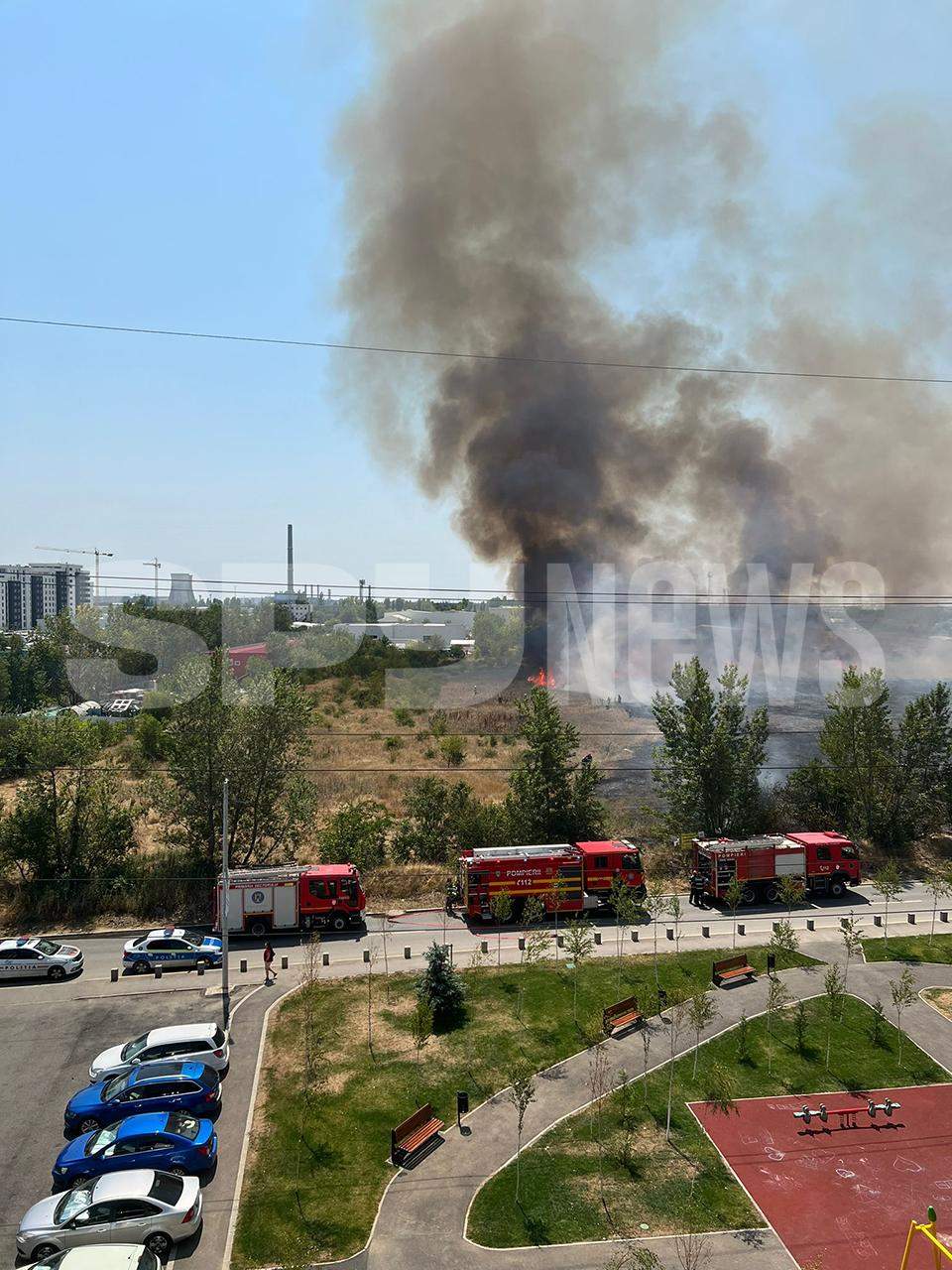 Incendiu lângă un mall din București! Focul se extinde rapid | VIDEO