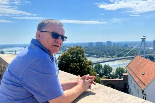 Știrile Antena Stars. Reacția furibundă a lui Georgică Cornu, după ce Marina Almășan a spus că vrea să solicite ordin de protecție: ”Eu cred că se teme de...” | VIDEO