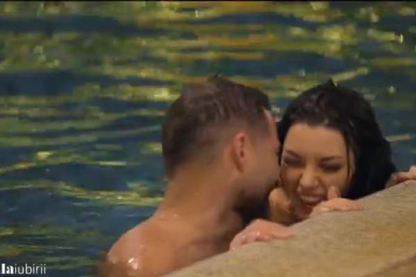 Insula iubirii, 23 iulie 2024. Atingeri intime între Cornel și ispita Maria. Totul s-a întâmplat în piscină | VIDEO