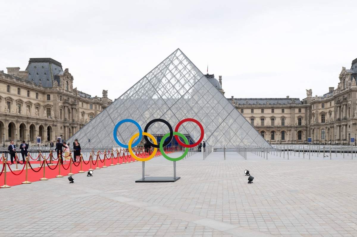 Carrousel du Louvre, Paris, Franța, 25 iulie 2024.