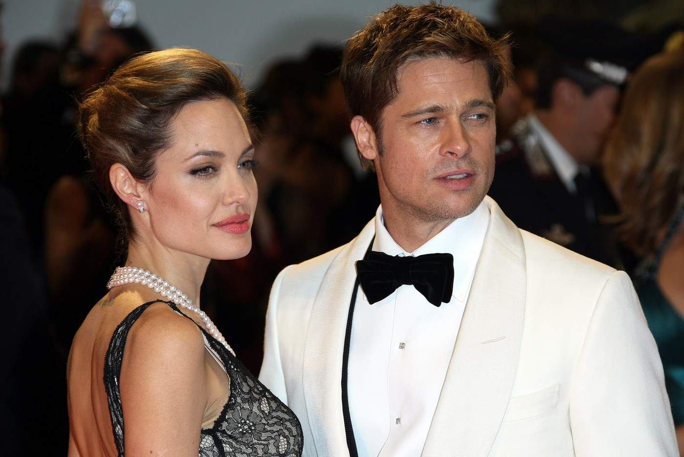 Angelina Jolie și Brad Pitt la un eveniment