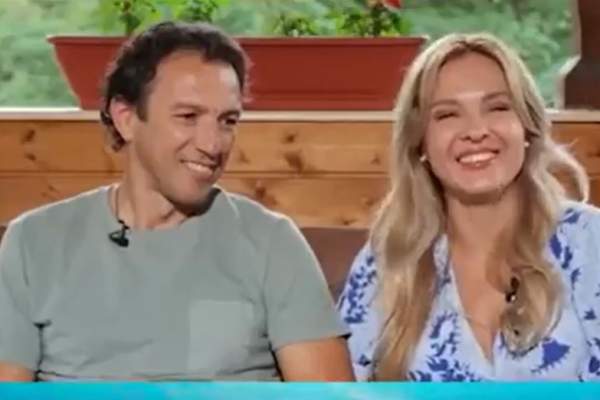 Minunea pe care au trăit-o George Ogăraru și Andreea, în viața lor. Medicii i-au spus soției lui că nu mai poate face copii, dar l-a născut pe al șaselea | VIDEO
