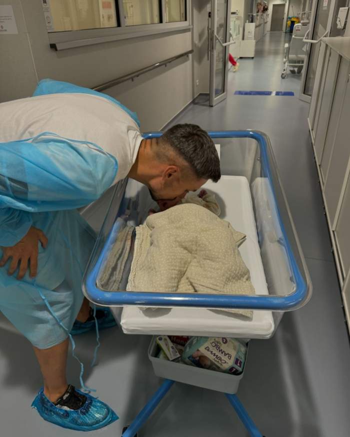 Adi Rus e în culmea fericirii după ce Vlăduța Lupău a născut: „Sunt cel mai bogat om de pe pământ!”. Ce notă a luat băiețelul lor. Prima reacție a artistei