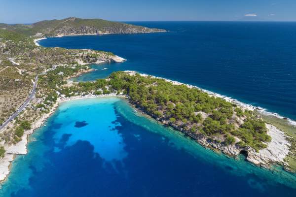 Cele 3 insule din Grecia, aflate în catalogul de destinații favorite pentru români, de evitat în această vară! Locuitorii din Karpathos, Thassos și Naxos sunt la un pas să nu mai aibă niciun strop de apă