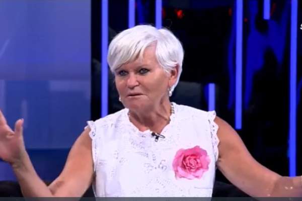 Xtra Night Show. De ce nu zboară niciodată Monica Tatoiu la lux. Explicațiile femeii de afaceri care a făcut milioane | VIDEO