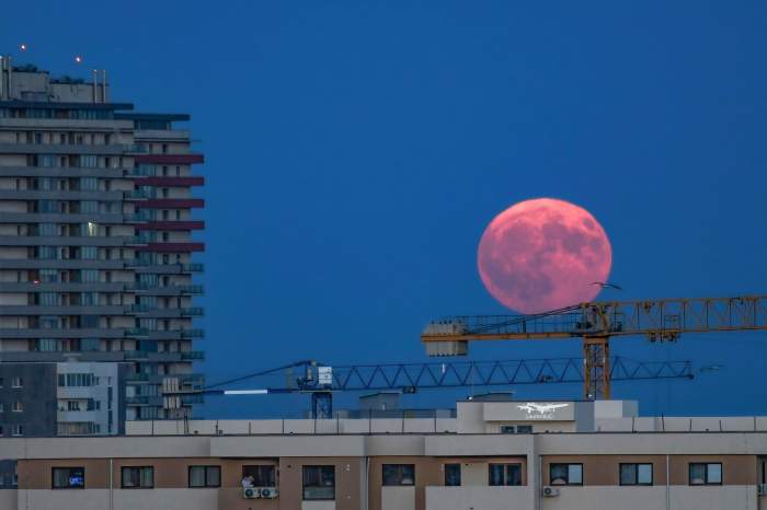 superluna albastră