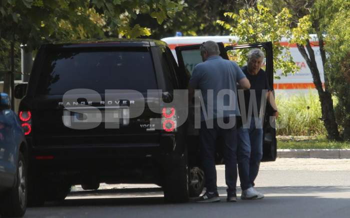 Imagini rare cu noul selecționer al naționalei de fotbal a României! Mircea Lucescu nu prea are timp să se odihnească / PAPARAZZI