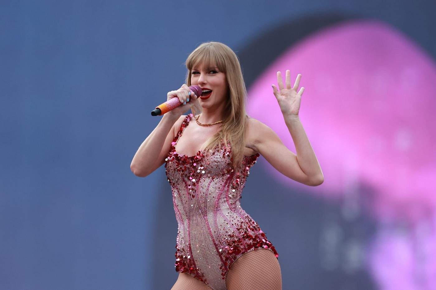 Taylor Swift pe scenă la concert