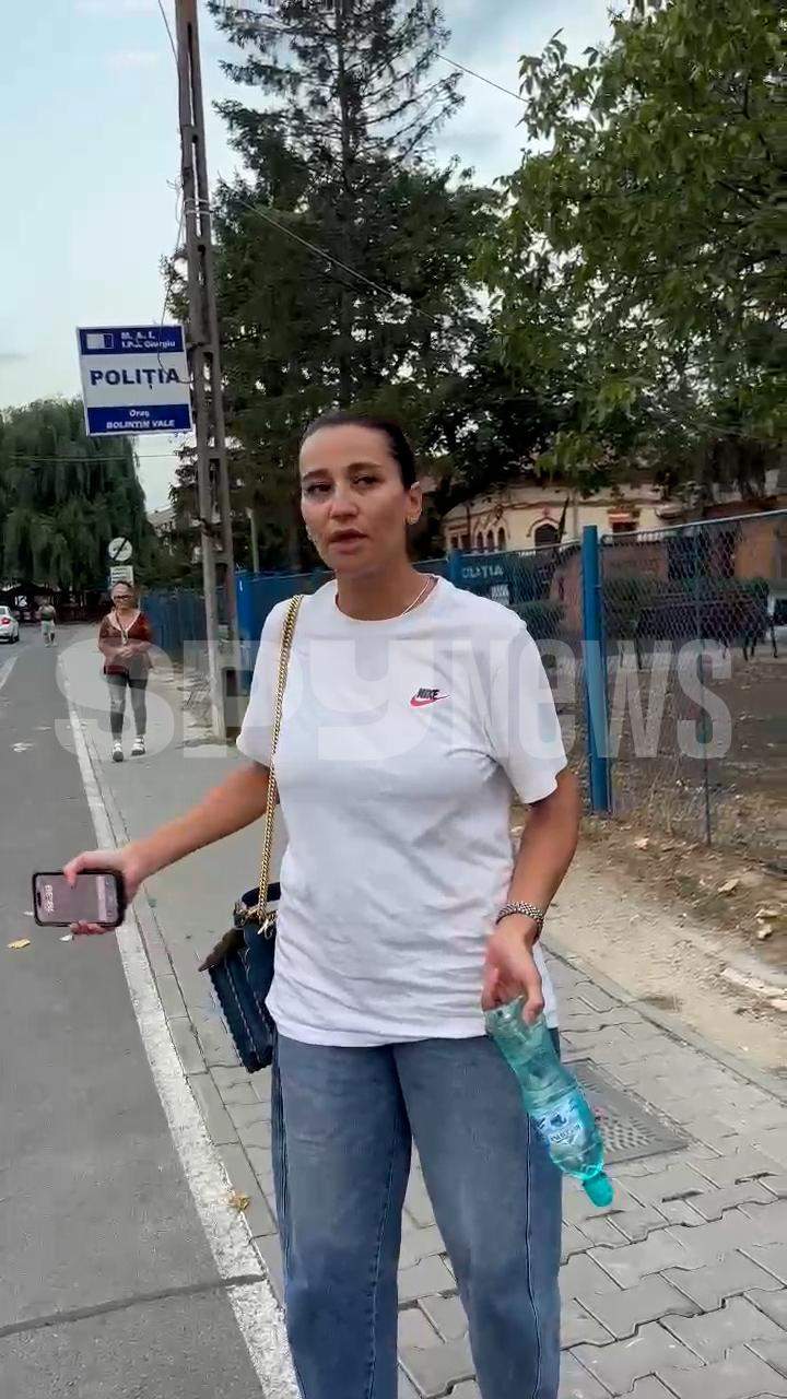 Imagini și declarații exclusive cu Claudia Pătrășcanu la poliția din Bolintin! Cântăreața încearcă să își recupereze copiii de la Gabi Bădălău | PAPARAZZI