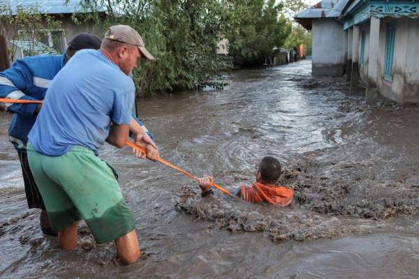 Codul roșu de inundații, prelungit în Galați. Ciclonul Boris a avut efecte devastatoare în mai multe localități