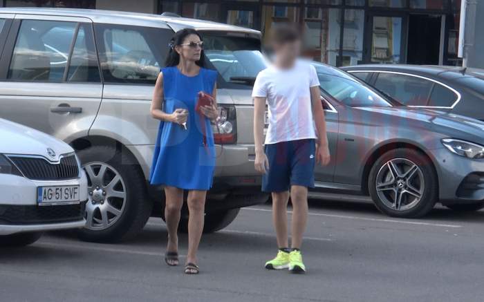 Imagini rare cu Silvia Chifiriuc şi fiul! Cum i-au surprins paparazzii Spynews.ro pe cei doi | PAPARAZZI