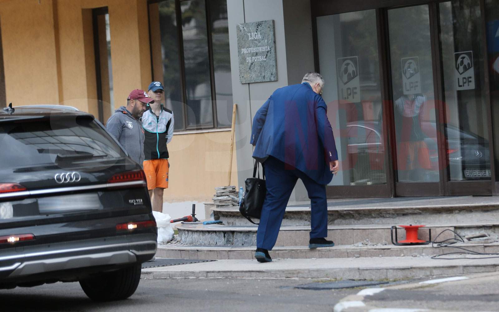 Gino Iorgulescu știe că imaginea contează! Când ești afacerist de succes, știi foarte bine că aspectul este primul care face impresie / PAPARAZZI