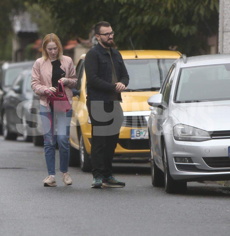 Imaginile momentului! Ce făcea Adrian Oprea, fiul lui Alin Oprea, când tatăl lui venea pe canapea la televizor să-și spună oful / PAPARAZZI