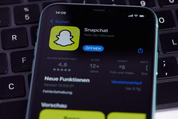 Aplicația Snapchat, anchetată în SUA. Pericolele la care i-ar fi expus pe copii. Cum ar fi fost ademeniți