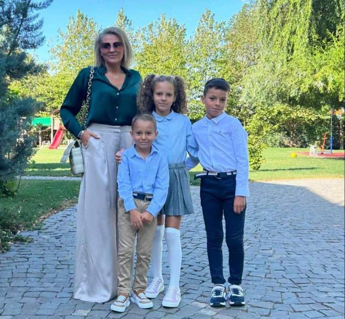 Mirela Vaida și familia ei