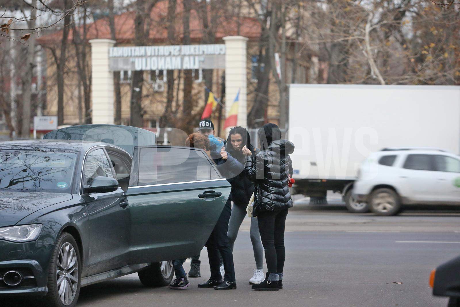 Cum arată familia Danielei Crudu! Fosta asistentă TV dă bine și în rolul de mamică / PAPARAZZI