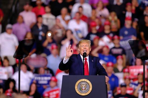 Cum se face mutarea familiei Biden și instalarea lui Donald Trump la Casa Albă. 90 de oameni pregătesc totul în câteva ore