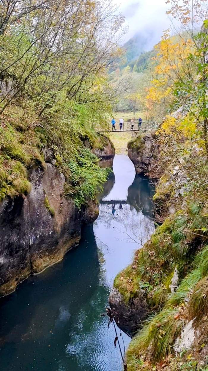 Locul din România unde tot mai mulți turiști aleg să vină în vacanță. Satul are doar 40 de locuitori, dar ascunde adevărate comori pitoreşti