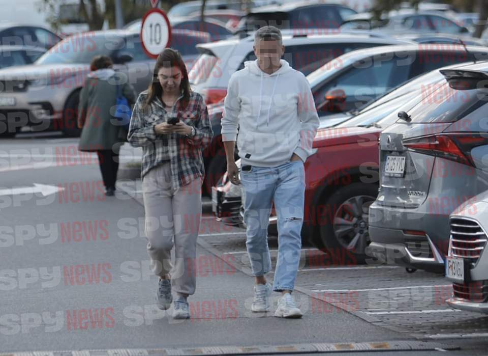 Niciun drum fără el! Cine este bărbatul pe care Simona Halep se bazează! Schimbă maşinile după necesităţi | PAPARAZZI