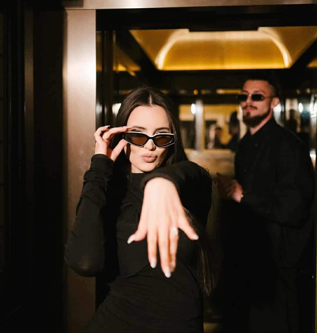 Radu Drăgușin și-a cerut iubita de soție! Imagini de basm cu fotbalistul și Ioana | FOTO