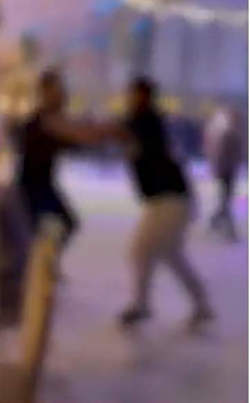 Scene șocante la o nuntă din Craiova! Doi invitați s-au luat la bătaie pe ringul de dans
