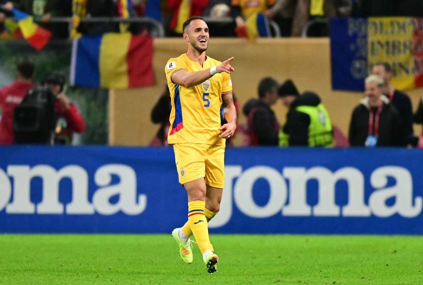 Meciul România - Austria, transmis aseară de Antena 1 şi AntenaPLAY, lider detaşat de audienţă. Tricolorii păstrează şanse la calificarea directă la Campionatul Mondial transmis anul viitor, exclusiv, în Universul Antena