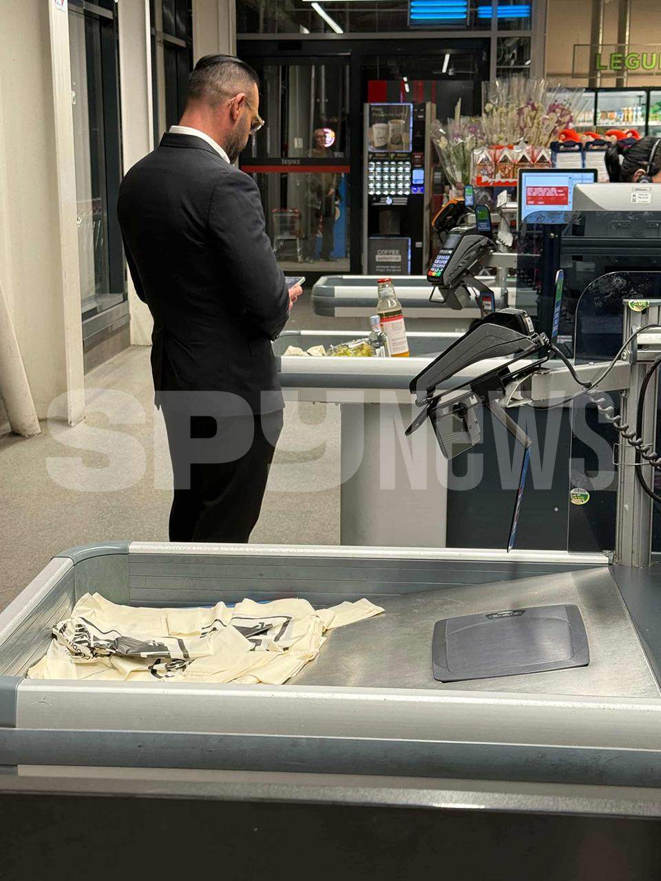 Cornel Păsat, cu sufletul frânt şi cu piciorul şchiopătând!  Imagini îngrijorătoare cu fostul dansator! Este devastat după ce a plecat soţia de acasă