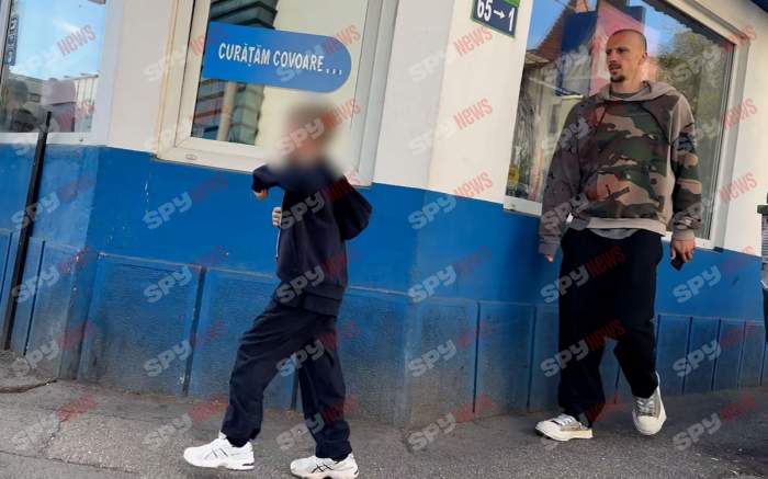 Riscă viaţa copilului! Vlad Chiricheş şi fiul, prin loc nepermis şi printre maşini! Unde se grăbeau