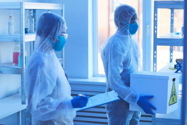 Alertă medicală! Stratus, noua variantă Covid, are un simptom are afectează dinții