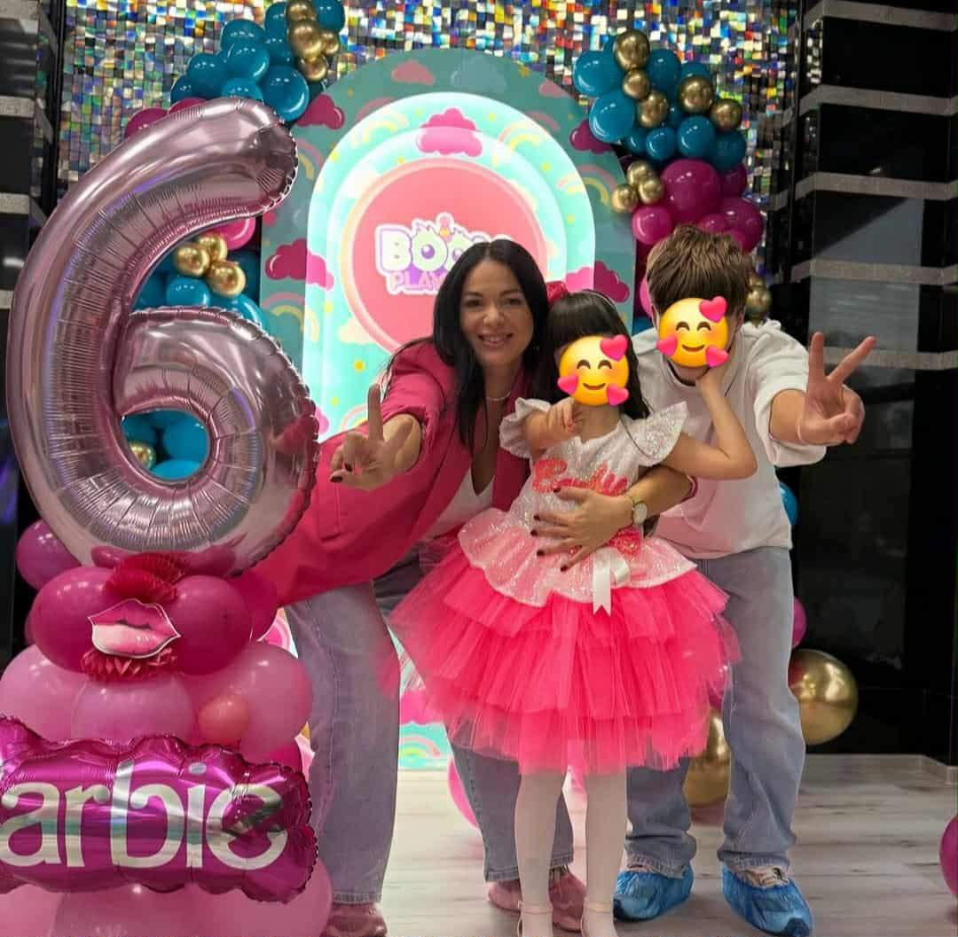 Deea Maxer și copiii ei, Maysa și Andreas