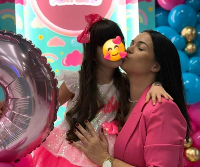 Deea Maxer și fiica ei, Maysa