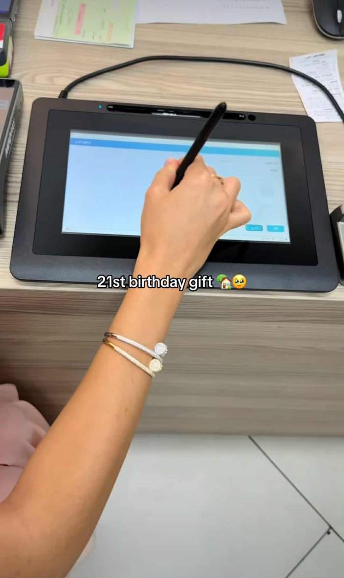 Andreea Bostănică și-a cumpărat apartament de lux în Dubai! Cadou fabulos de ziua ei de naștere | VIDEO
