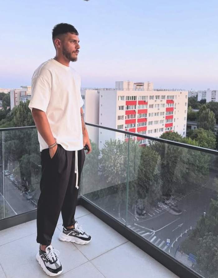 andrei lemnaru pe balcon