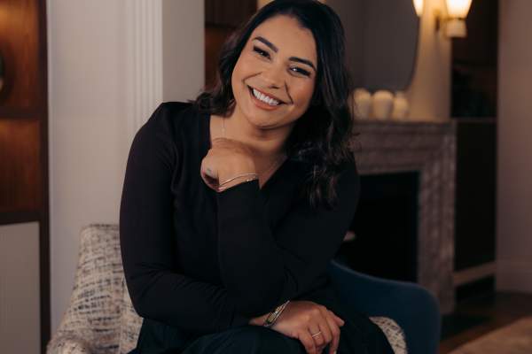 (P) Otilia Mutu, românca din Marea Britanie care a spus „ajunge” și a creat un refugiu pentru femeile care trăiesc în tăcere