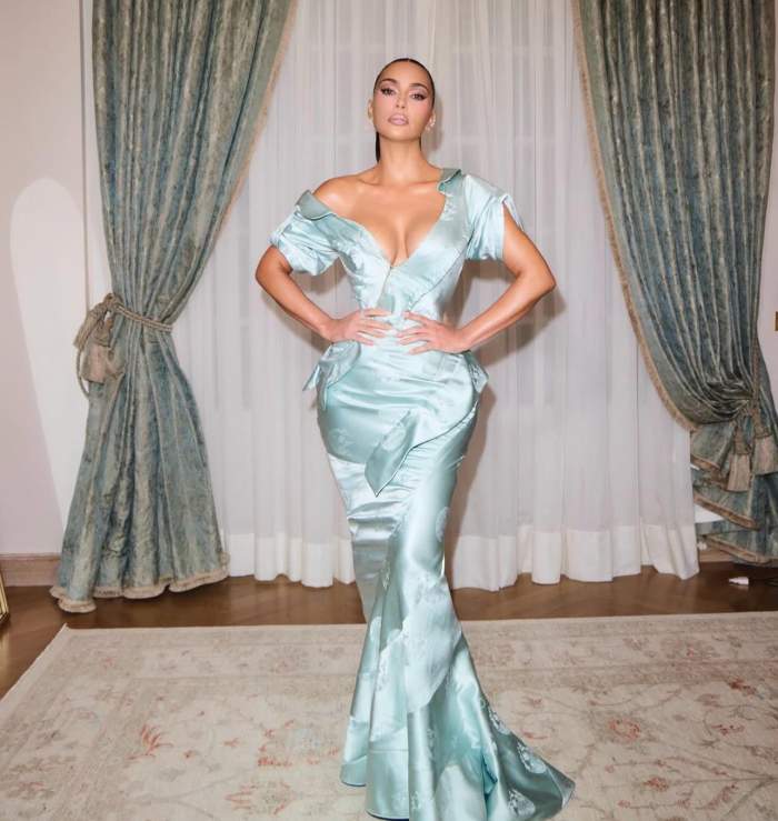 Kim Kardashian se confruntă cu probleme de sănătate. Vedeta a fost diagnosticată cu anevrism. Care este cauza