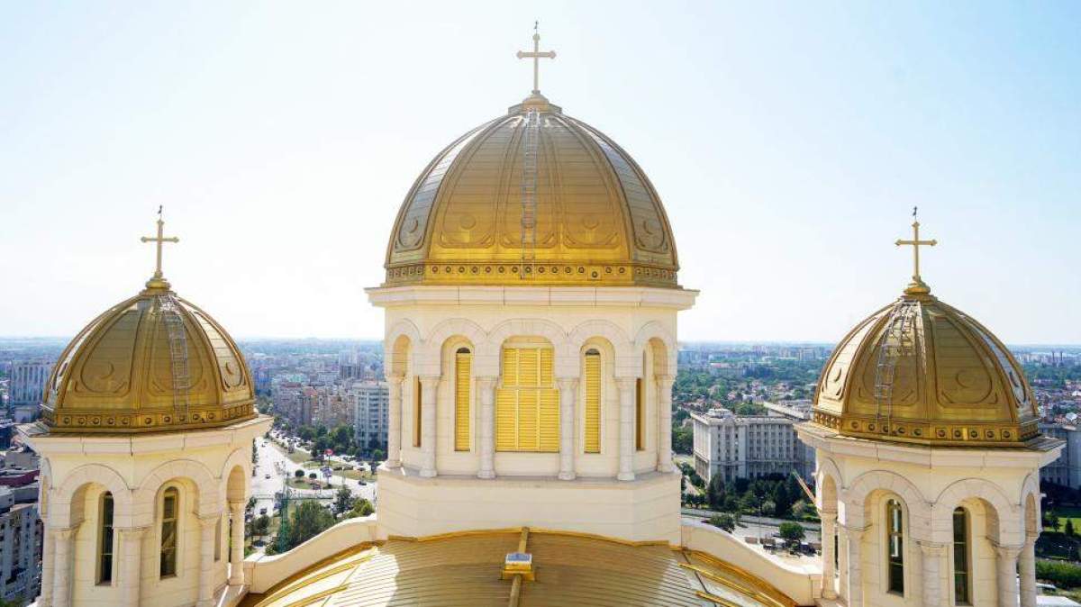 Sfințirea Catedralei Naționale, un moment istoric, are loc astăzi! Președintele României, Nicușor Dan, participă la ceremonie