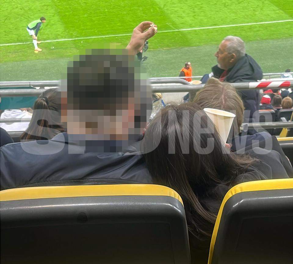 Când te prinde dragostea...cu greu îi mai scapi! Nicoleta Dragne, scene romantice cu iubitul, pe stadion!