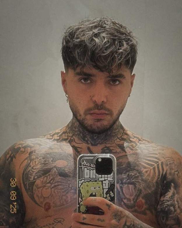 lino golden isi face selfie