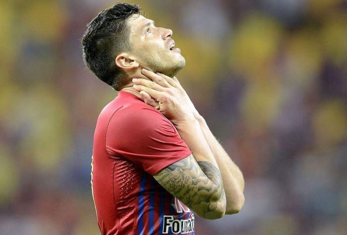 Cristi Tanase pe terenul de fotbal