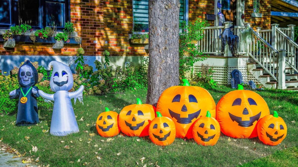 Halloween 2025: Idei de costume, decorațiuni și cum să organizezi o astfel de petrecere acasă