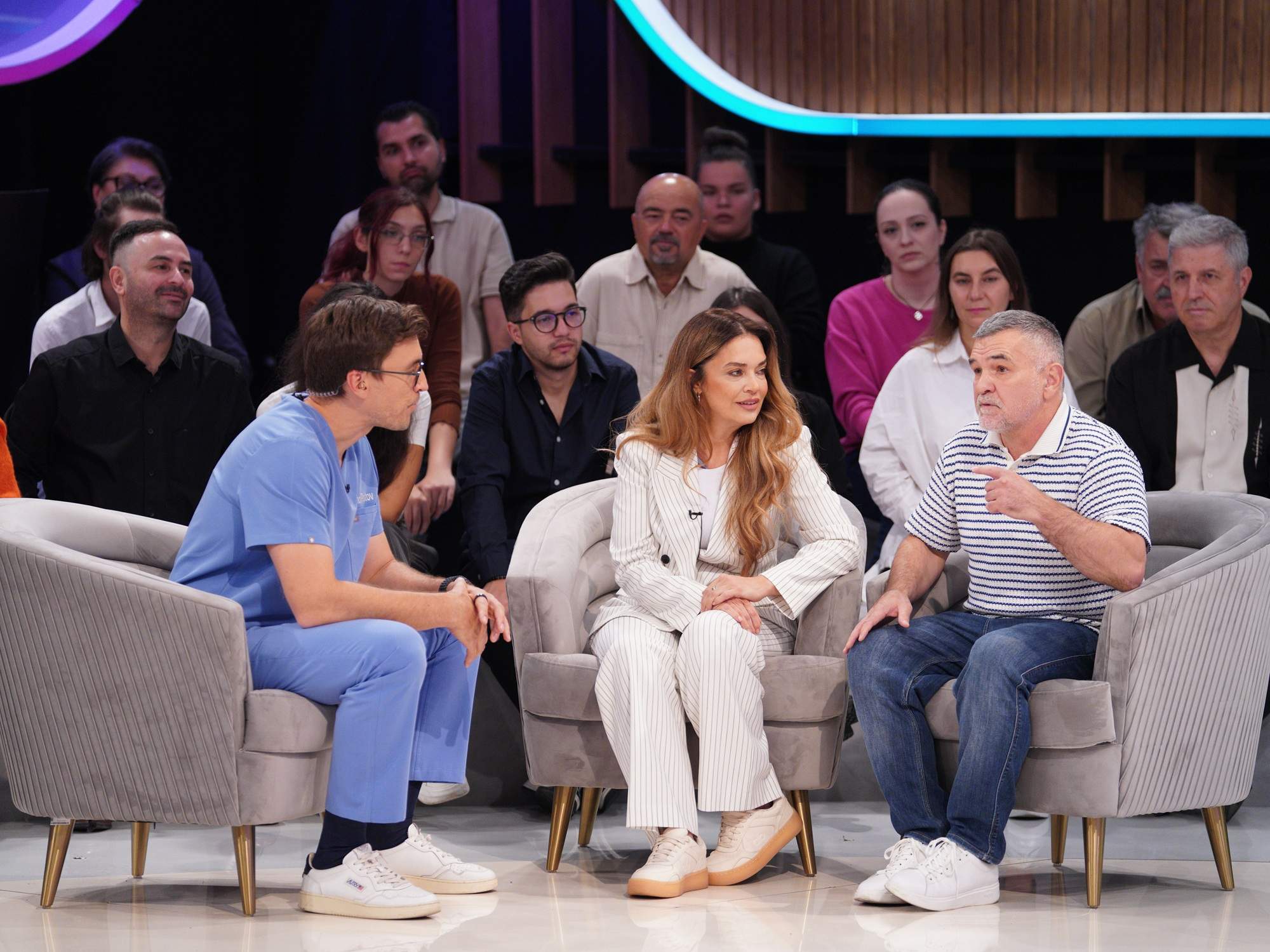 Leonard și Monica Doroftei fac dezvăluiri despre relația lor în ediția MediCOOL de diseară, de la 18:00, pe Antena 1 și AntenaPLAY