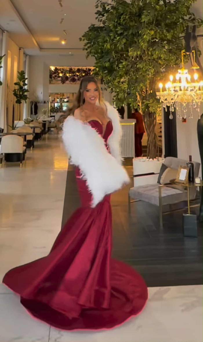 Bianca Drăgușanu, apariție incredibilă la nunta Claudiei Puican și a lui Armin Nicoară! Ținuta divei este peste așteptări