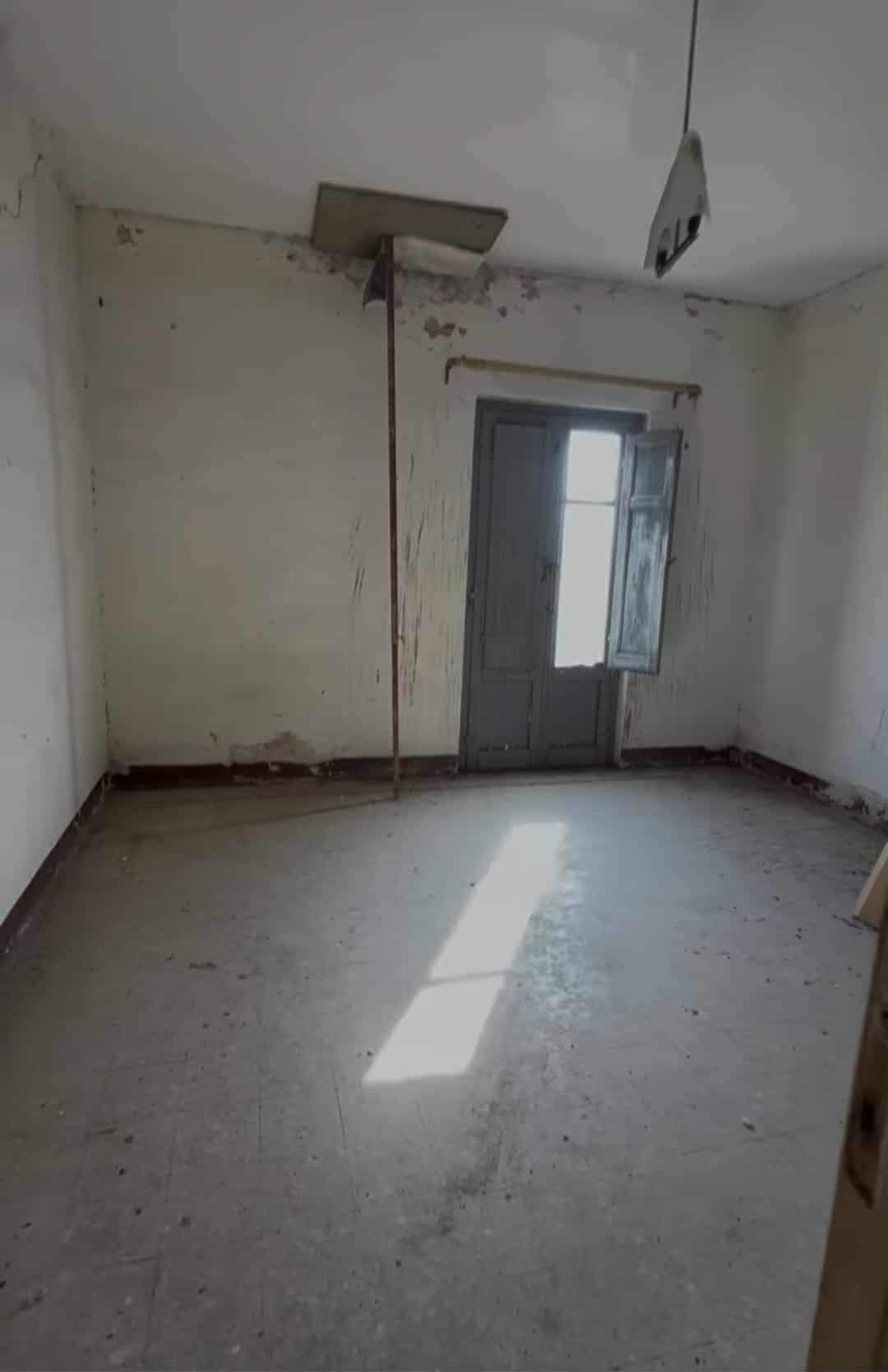 Gabriela Cristea și Tavi Clonda și-au cumpărat casă în Italia! Vedeta a făcut turul: ”Nu a mai fost locuită de 50 de ani”